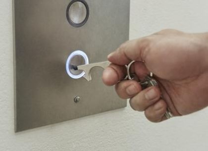 Touchless Multi-tool Kikkerland