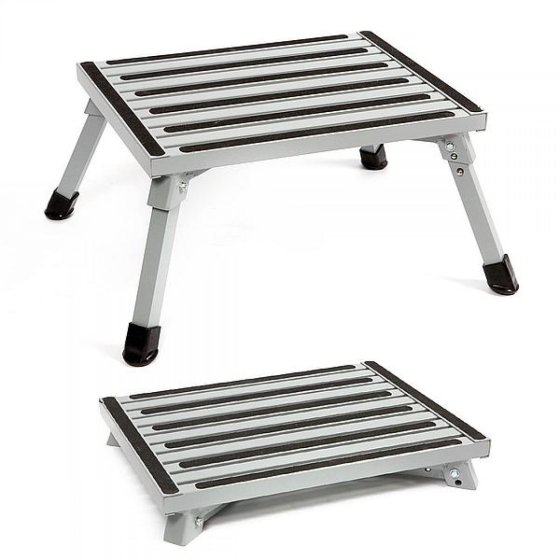 Bo-Camp foldable aluminium step with anti-slip
