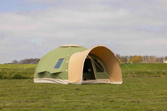 Karsten TOW tenttrailer met oppomptent